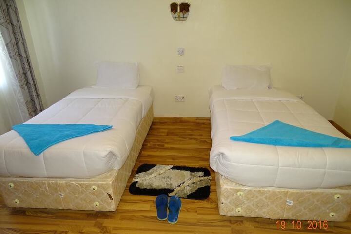 Room 5 of 36