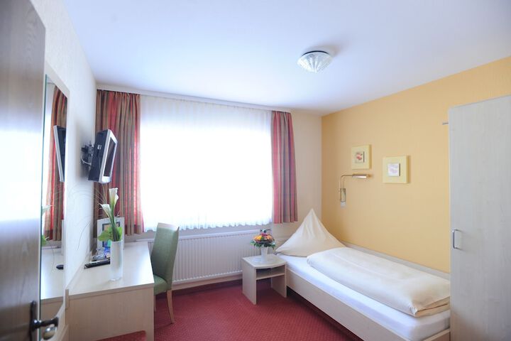 Room 2 of 13