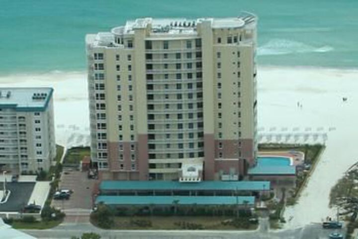 Exterior of La Playa by Luxury Coastal Vacations