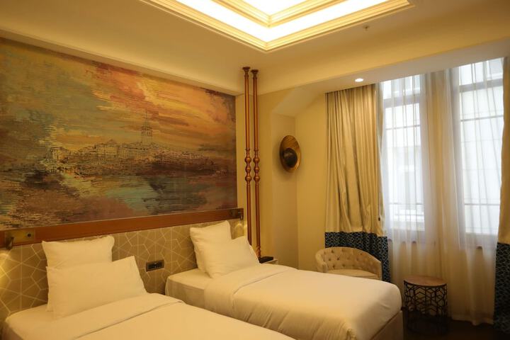 Room 56 of 105