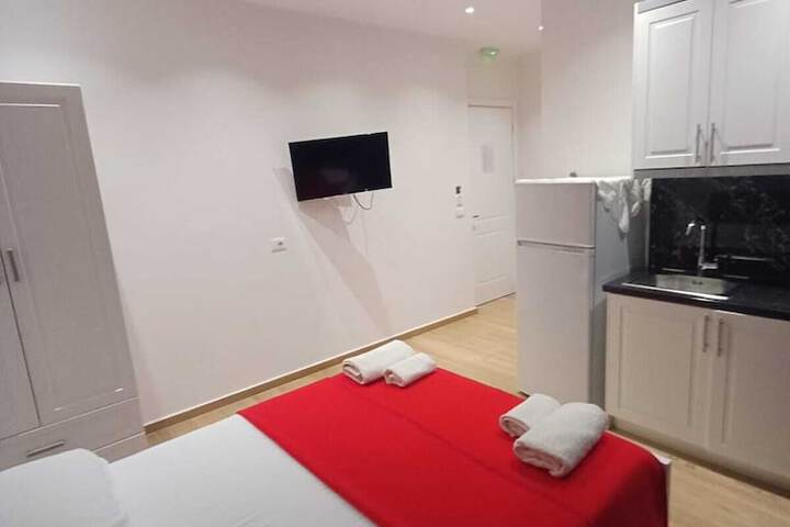 Room 15 of 65