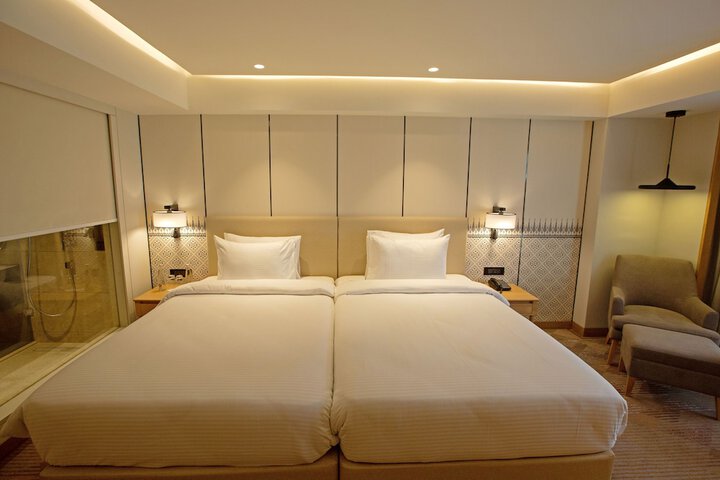 Room 16 of 111