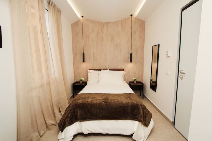 Room 20 of 90