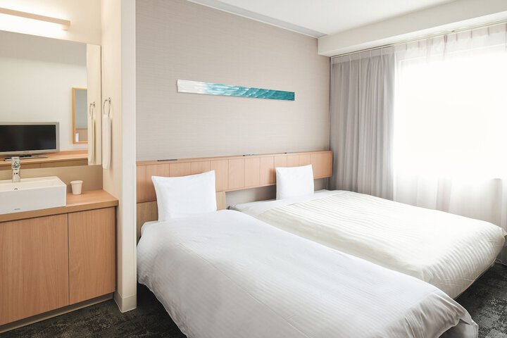 Room 15 of 110