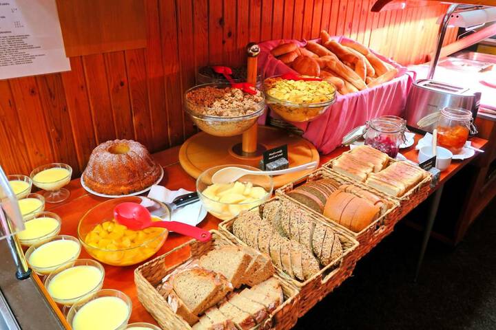 Dining Photos