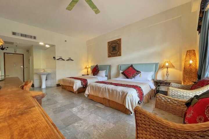 Room 10 of 71