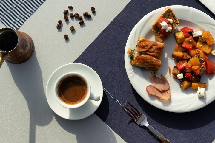 Breakfast/Coffee Service 175 of 247