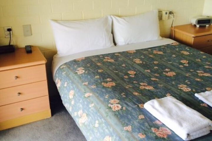 Room 13 of 53