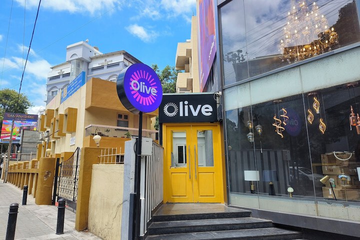 Image of Olive Zip Richmond Circle by Embassy Group