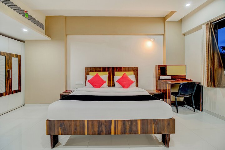 Room 12 of 40