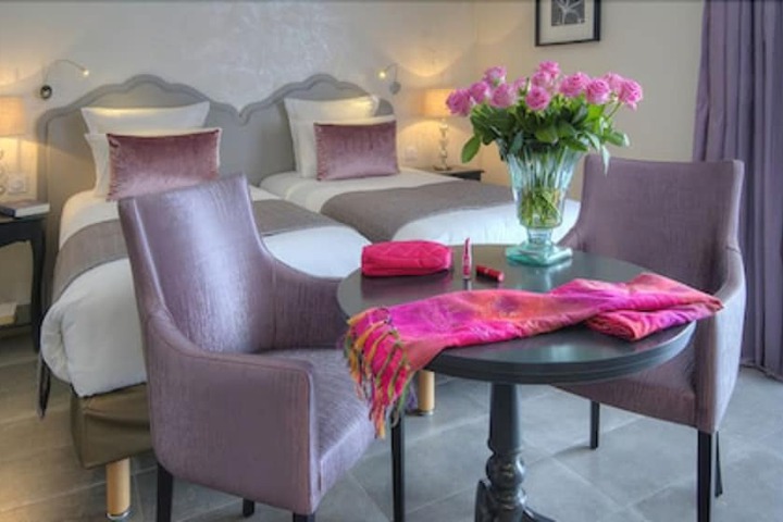 Room amenity