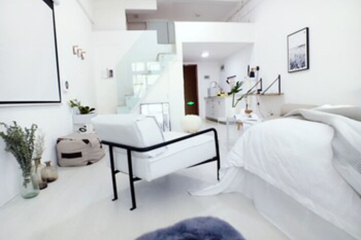 Room 12 of 20