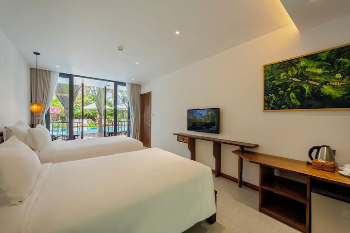Room 10 of 75