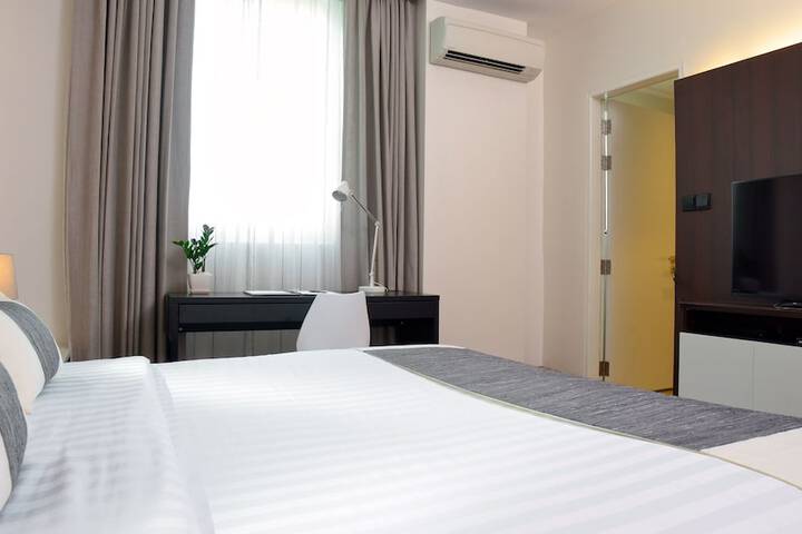 Room 8 of 55