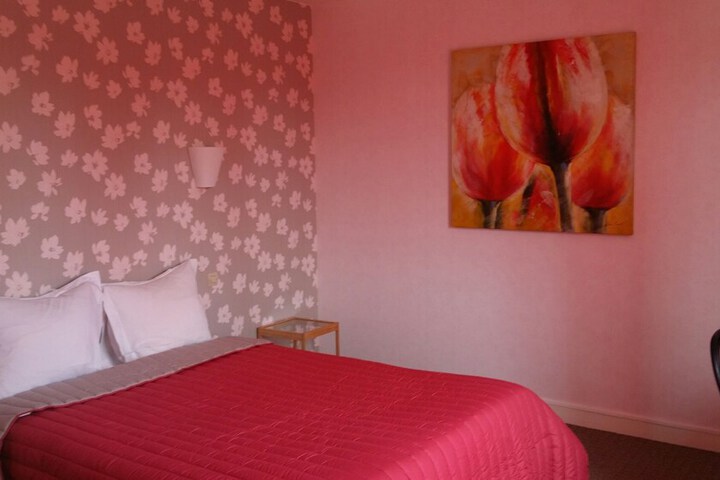 Room 4 of 38