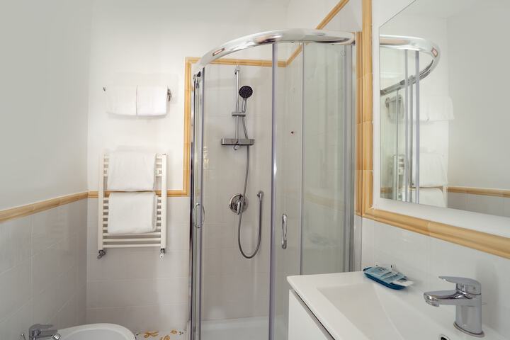 Clean Restrooms