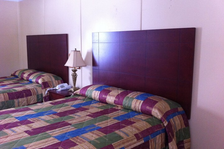 Room 4 of 62