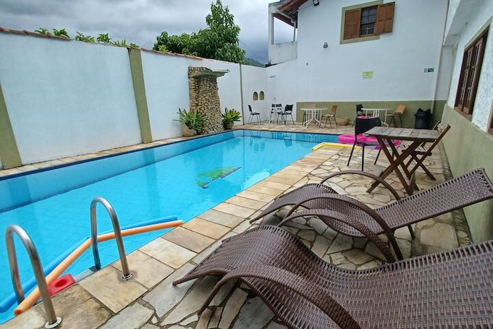 Pool 81 of 149