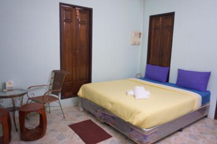 Room 14 of 25
