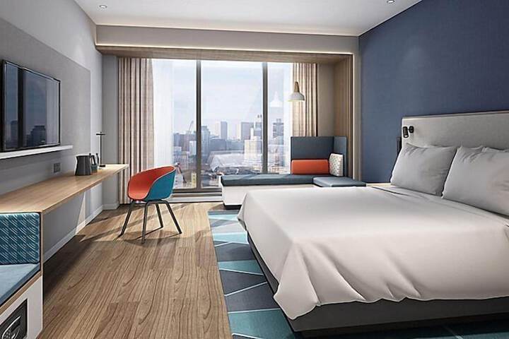 Room 2 of 48