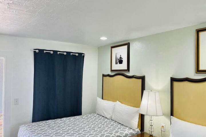 Deluxe Double Room (3 of 6)