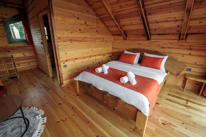 Room 10 of 23