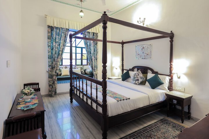 Room 2 of 22