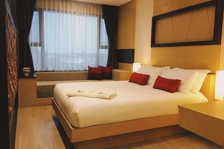 Room 10 of 27