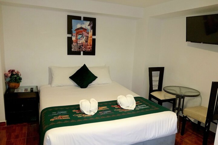 Room 9 of 33