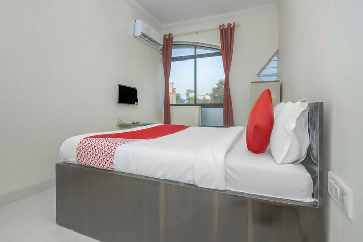 Room 19 of 24