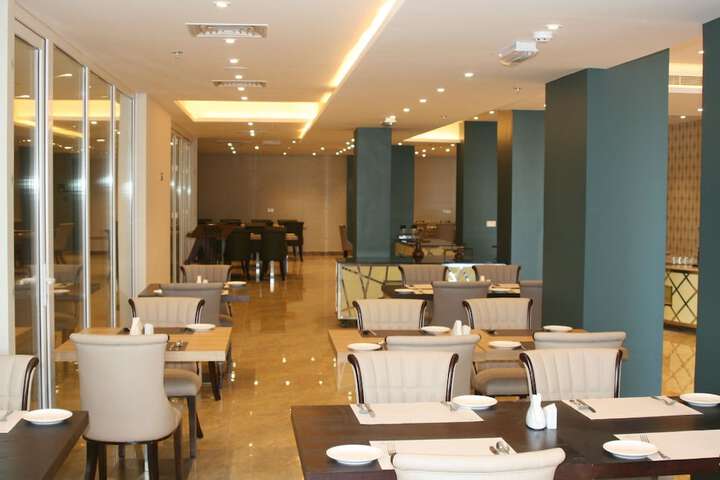 Dining 64 of 107