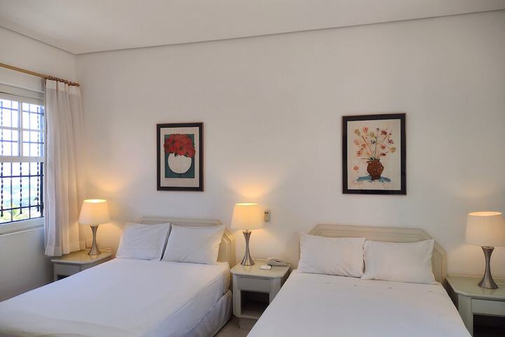 Room 10 of 52