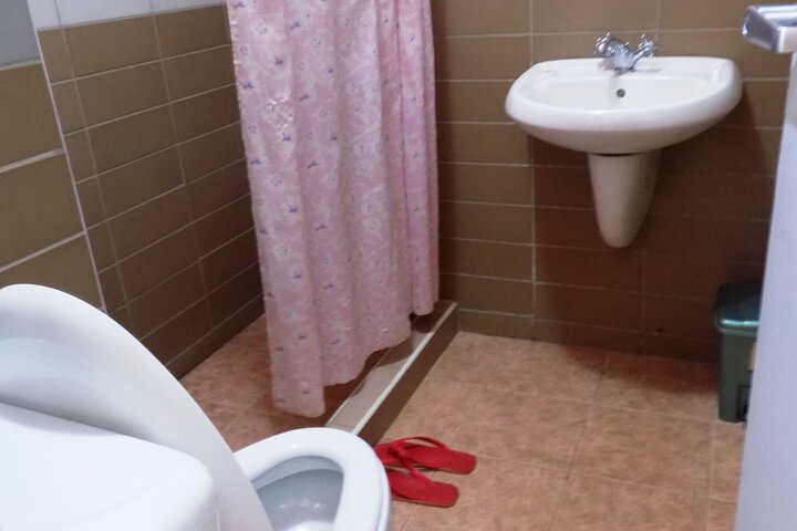 Room 15 of 35