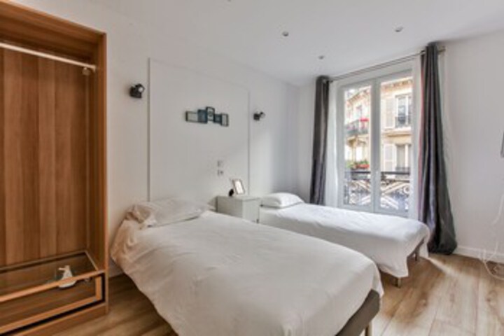 Room 14 of 14