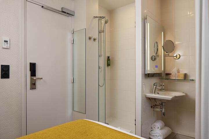 Room 55 of 135