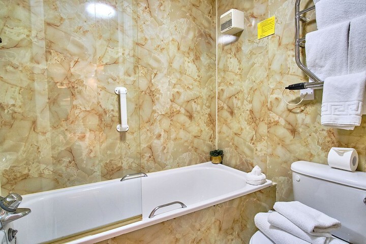 Room 44 of 65