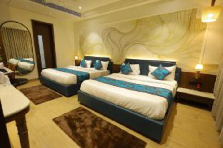 Room 2 of 12