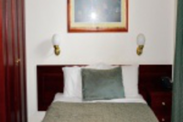 Room 421 of 768