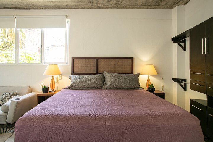 Room 12 of 65