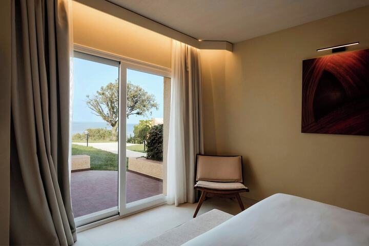 Room 40 of 256