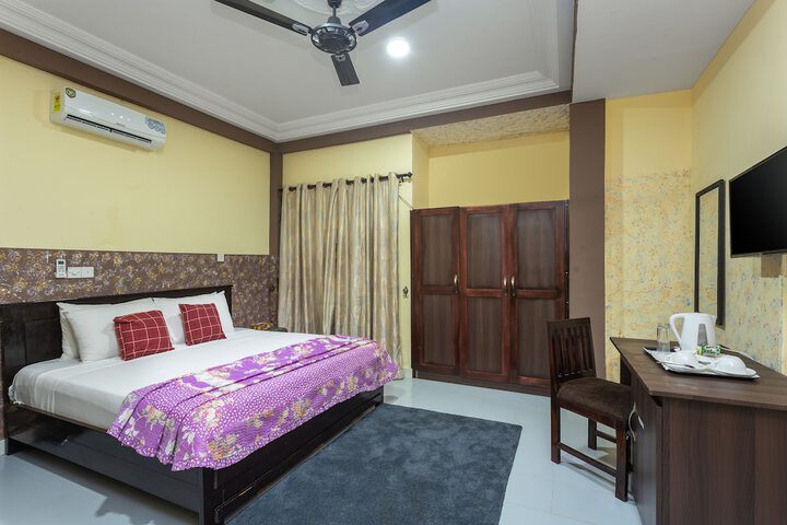 Room 6 of 17