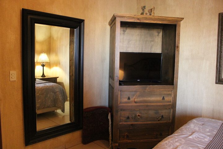 Room 116 of 599