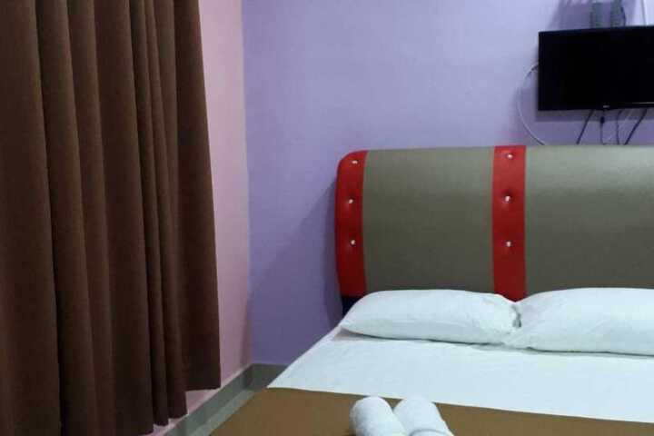 Room 3 of 26