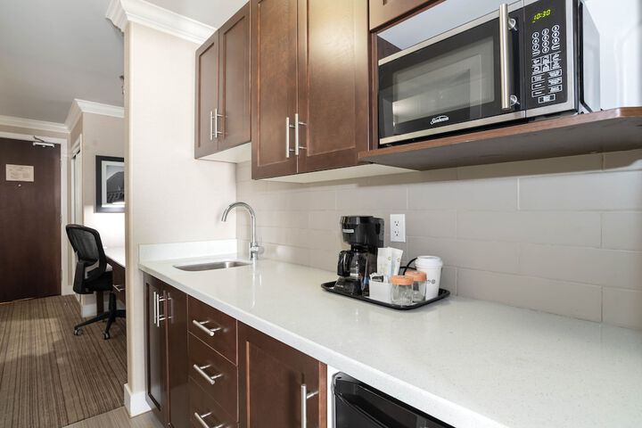 Private kitchenette