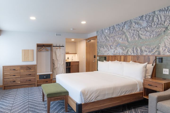 Room 25 of 84
