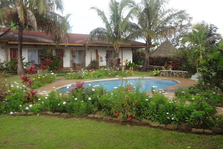 Pools & Facilities