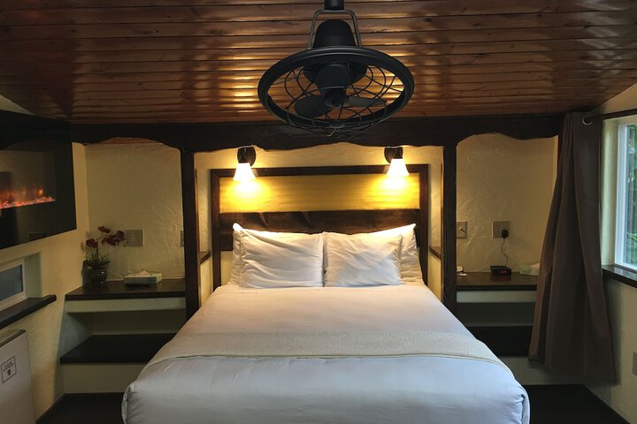 Room 14 of 97