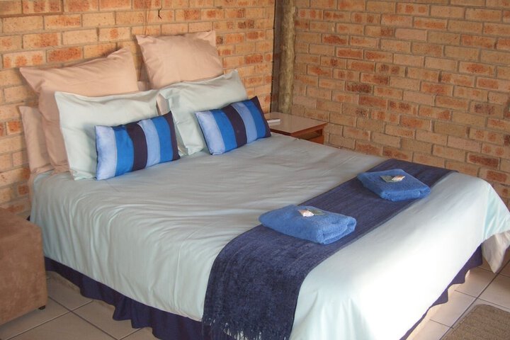 Room 7 of 32