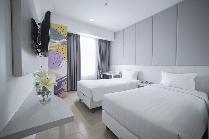 Room 8 of 54