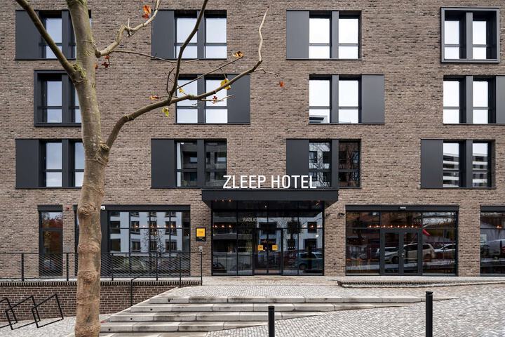 Hotel 86 of 90